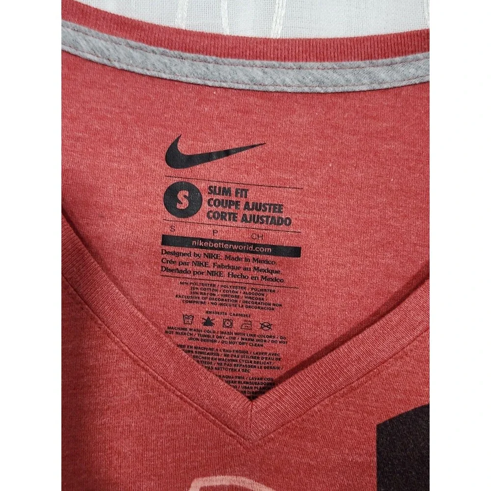 Cincinatti Reds Nike Short Sleeve Womens Tshirt Small Vneck